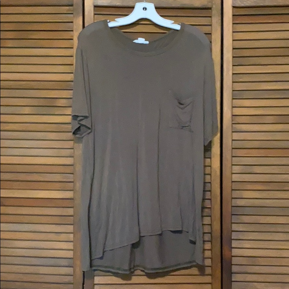 Cute brown blouse with pocket EUC Size L